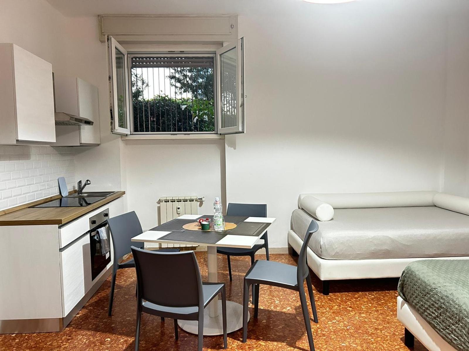 Bam Bam Tiburtina Guesthouse Roma Oda fotoğraf